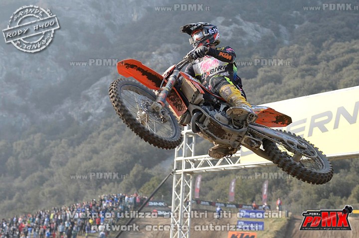 _ROB0192 (Copy).jpg